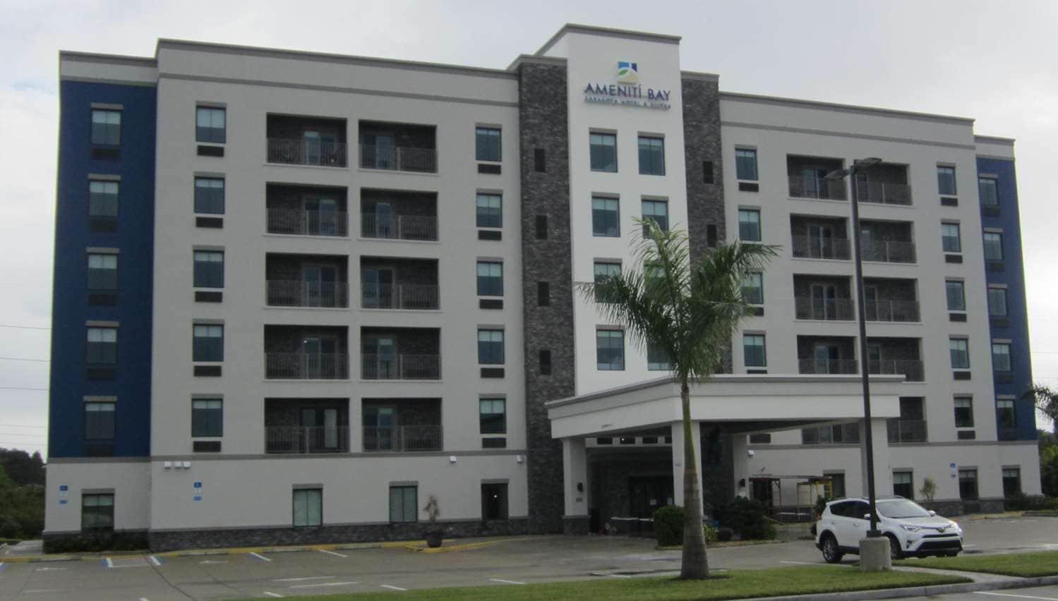 Ameniti Bay - Best Western Signature Collection Fruitville Exterior photo