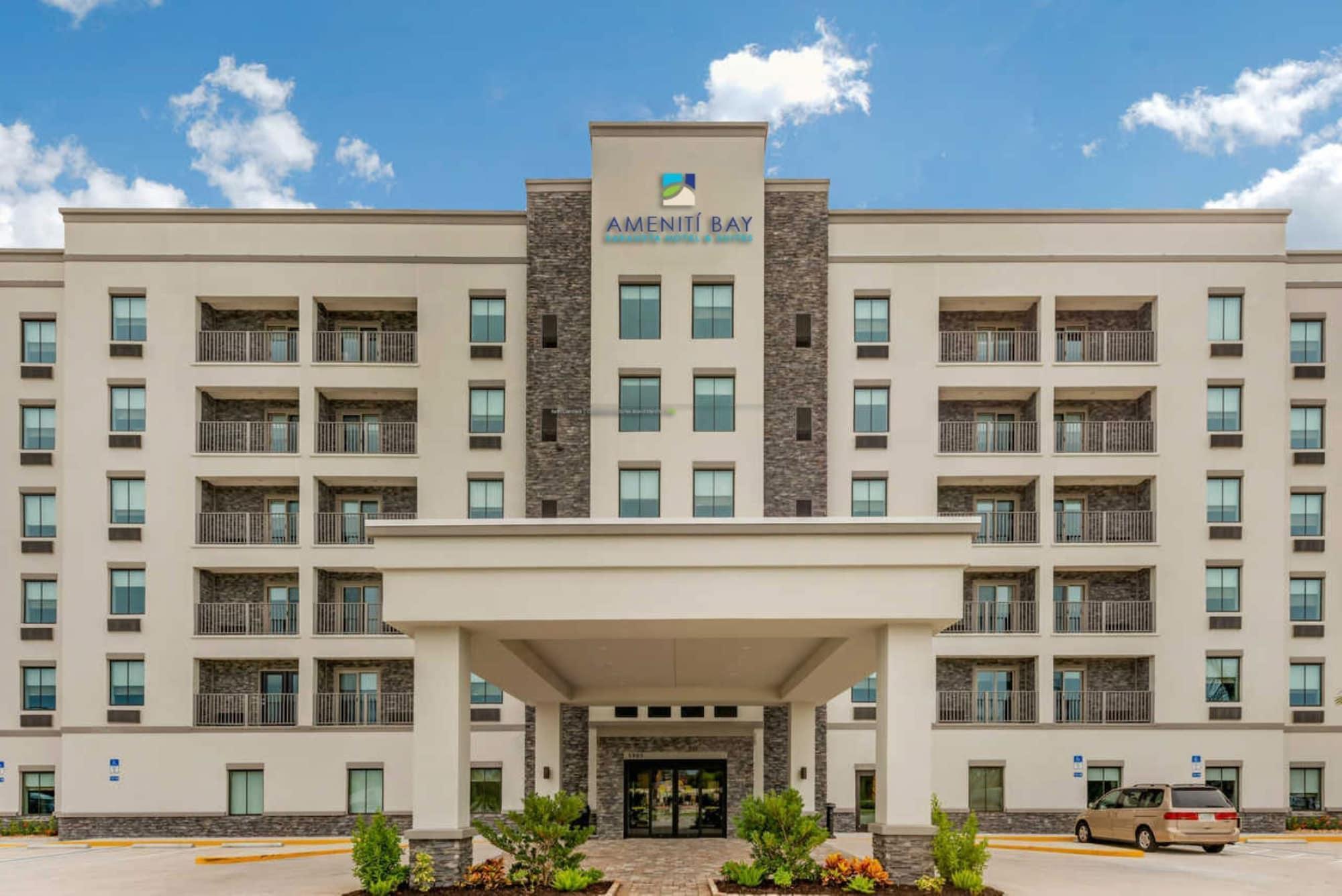 Ameniti Bay - Best Western Signature Collection Fruitville Exterior photo